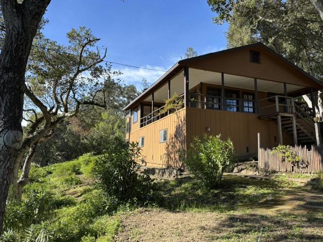 102 Santa Maria Avenue, Portola Valley CA: https://media.crmls.org/mediaz/c6801cb1-512e-43ce-83a8-b46ac26e02f9.jpg
