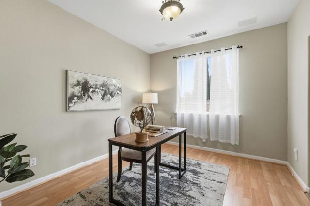 2405 Summerlin Drive, Modesto CA: https://media.crmls.org/mediaz/c680dffb-9b22-42f3-96f5-914a675ef557.jpg