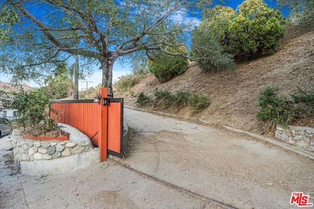 2070 Lilac Lane photo 44