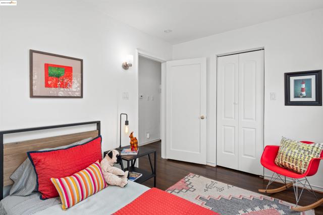 209 Behrens St, El Cerrito CA: https://media.crmls.org/mediaz/c6819aa9-41b0-44e0-97ef-1ae8a462787d.jpg