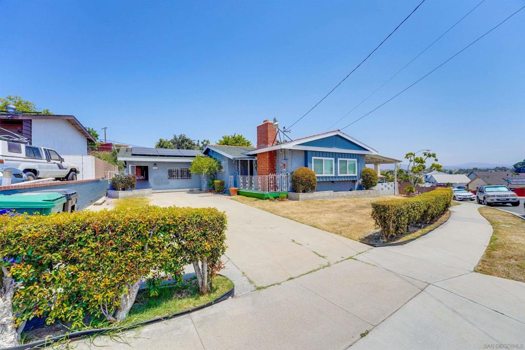 MLS #250035918SD img 3