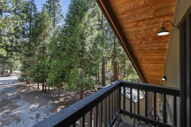 24747 Fern Valley Road, Idyllwild CA: https://media.crmls.org/mediaz/c68289de-127b-40d1-93e2-2ef3e400cd89.jpg