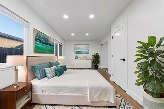 8324 Calle Calzada, San Diego CA: https://media.crmls.org/mediaz/c68303df-1c24-443d-a3fe-cdda796f6f84.jpg