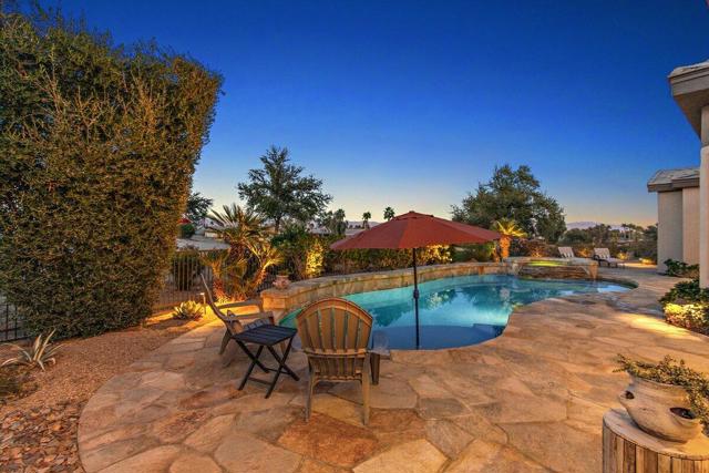81196 Victoria Lane, La Quinta CA: https://media.crmls.org/mediaz/c6832461-d35b-48ae-a2c3-3ff97d946045.jpg