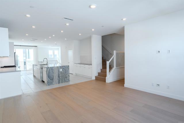 Detail Gallery Image 7 of 30 For 2633 Everly Dr, San Diego,  CA 92108 - 4 Beds | 3/1 Baths