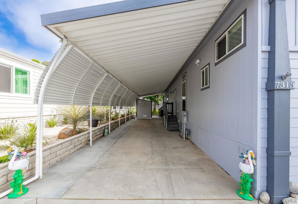 MLS #250037374SD image #36