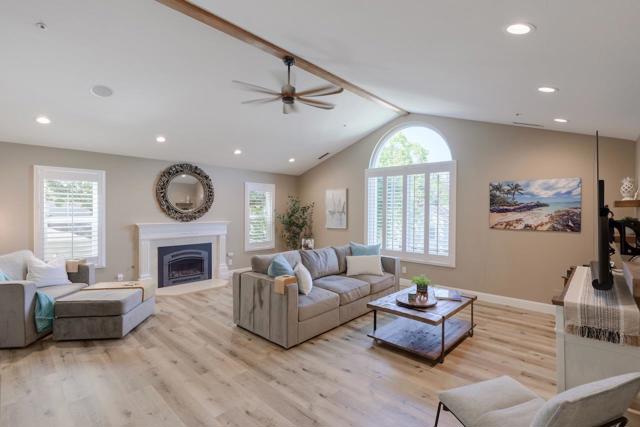307 Sidesaddle Circle, Scotts Valley CA: https://media.crmls.org/mediaz/c6868823-5e59-4772-b77c-f52f813f3802.jpg