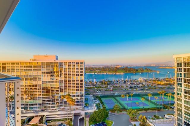 1720 Avenida Del Mundo, Coronado CA: https://media.crmls.org/mediaz/c6870db7-78a4-49f2-80a6-97140ff54e9a.jpg