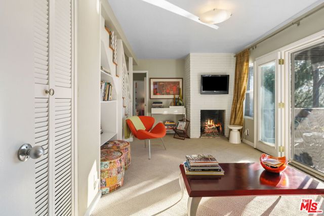 1313 Corona Drive, Glendale CA: https://media.crmls.org/mediaz/c687c378-d70d-4160-89e1-b3596416c96f.jpg