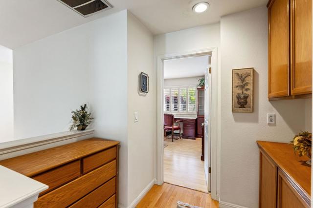 356 Meadowhaven Way, Milpitas CA: https://media.crmls.org/mediaz/c687d0fa-a8ad-4da2-a472-3ce0295a5323.jpg