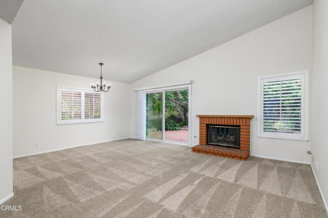 Detail Gallery Image 7 of 27 For 6452 Lada Ave, Camarillo,  CA 93012 - 2 Beds | 2 Baths