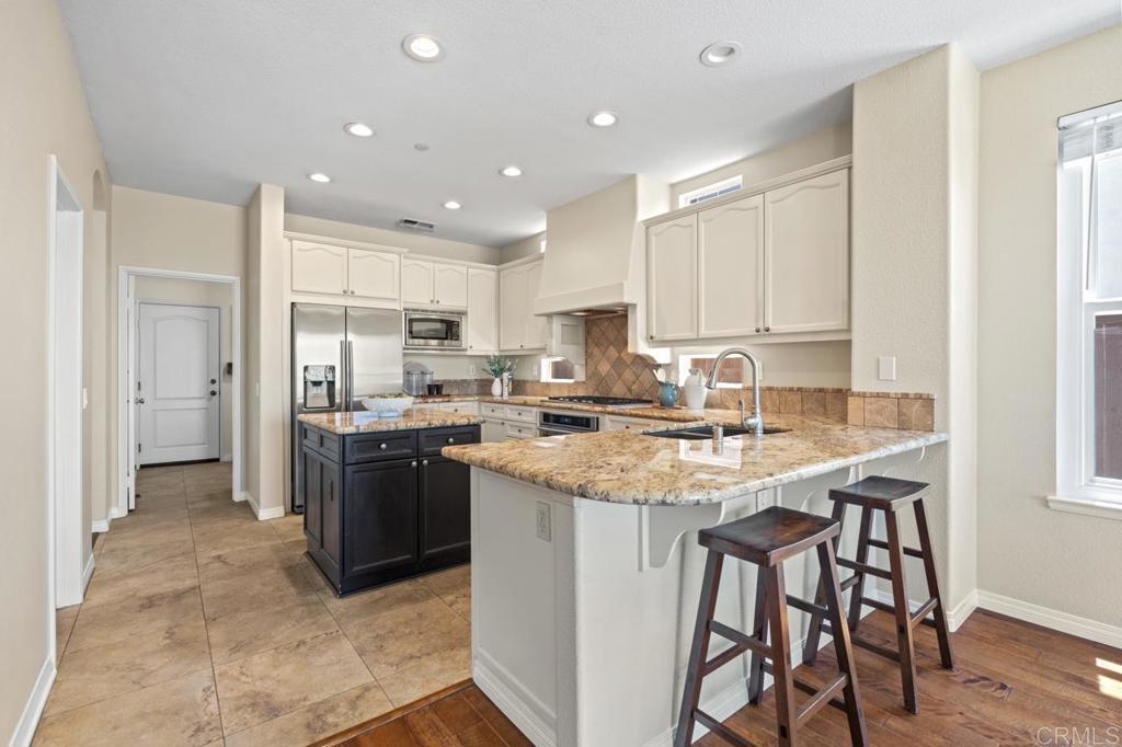 16381 Alipaz Court - photo 20