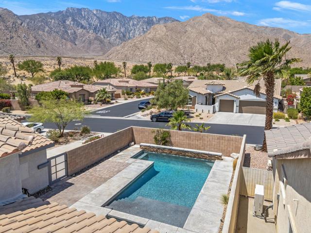3764 Vista Dunes, Palm Springs CA: https://media.crmls.org/mediaz/c68914b2-1cc9-44d2-947d-c796c2347a19.jpg