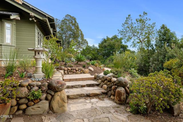 402 Lynn Drive, Ventura CA: https://media.crmls.org/mediaz/c689284f-fcd1-47e1-a4d3-689eecf4d2e2.jpg