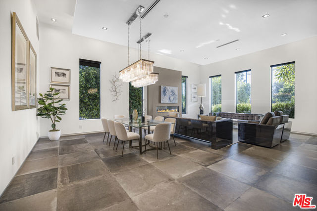 5304 Louise Avenue, Encino CA: https://media.crmls.org/mediaz/c689a008-6ac1-4530-84a3-32d59f17bb50.jpg