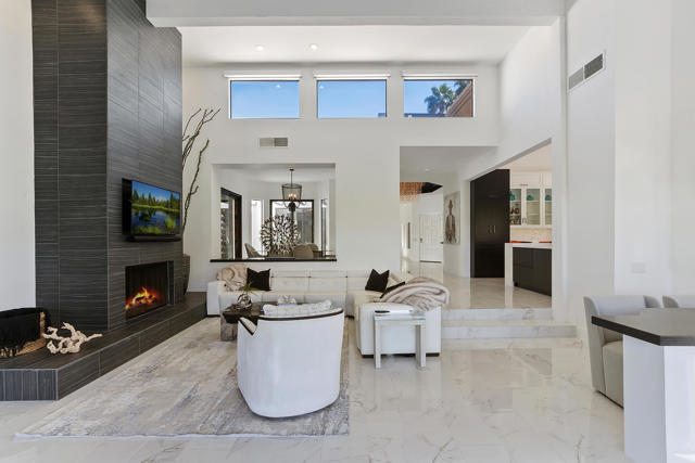 54841 Inverness Way, La Quinta CA: https://media.crmls.org/mediaz/c68a980f-cfb1-4705-b007-52b48ea65177.jpg