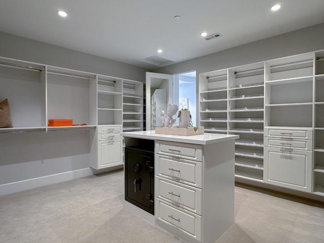 160 Prospect Avenue, Los Gatos CA: https://media.crmls.org/mediaz/c68ad3d6-a19e-4926-91bc-4f977eeef6c9.jpg