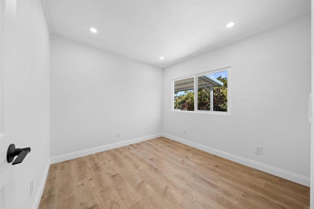 Detail Gallery Image 9 of 17 For 8968 Winter Gardens Blvd #4,  Lakeside,  CA 92040 - 3 Beds | 2 Baths