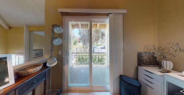 Detail Gallery Image 7 of 11 For 4614 Villas Dr, Bonita,  CA 91902 - 2 Beds | 2 Baths