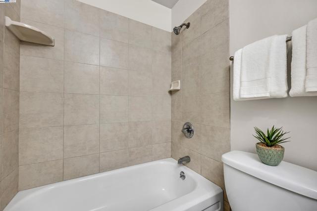 36560 Lakewood Dr, Newark CA: https://media.crmls.org/mediaz/c68b1b5b-2b71-4fcb-972f-4e57a49d47e8.jpg