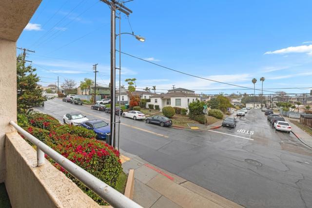 4534 60Th St, San Diego, California 92115, 2 Bedrooms Bedrooms, ,2 BathroomsBathrooms,Condominium,For Sale,60Th St,250018984SD