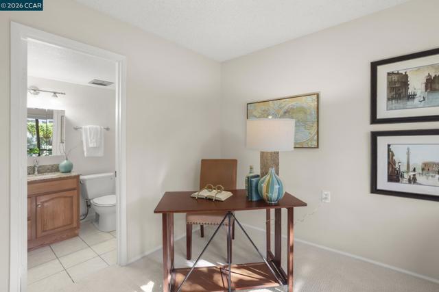 1525 Canyonwood Ct, Walnut Creek CA: https://media.crmls.org/mediaz/c68b956e-fba1-4f29-95b2-9d183f3cae6d.jpg