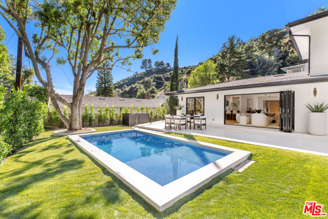 5 Bed Home for Sale in Los Angeles, California