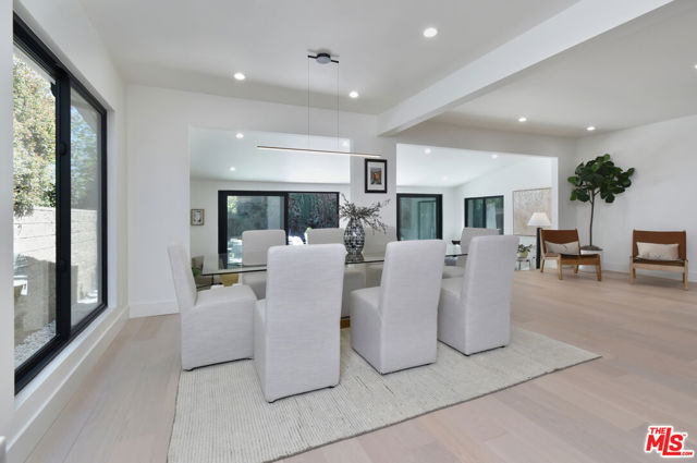 15431 Milbank Street, Encino CA: https://media.crmls.org/mediaz/c68c1b4b-87ad-4402-8acf-bca32575607b.jpg