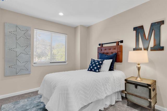 7602 Arbor Creek Cir, Dublin CA: https://media.crmls.org/mediaz/c68c4af3-1811-4726-a178-4800d03c27f6.jpg