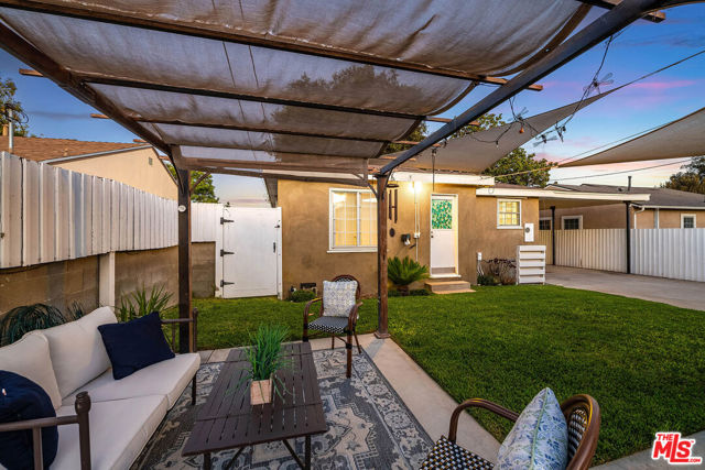 3 Bed Home for Sale in Burbank, California