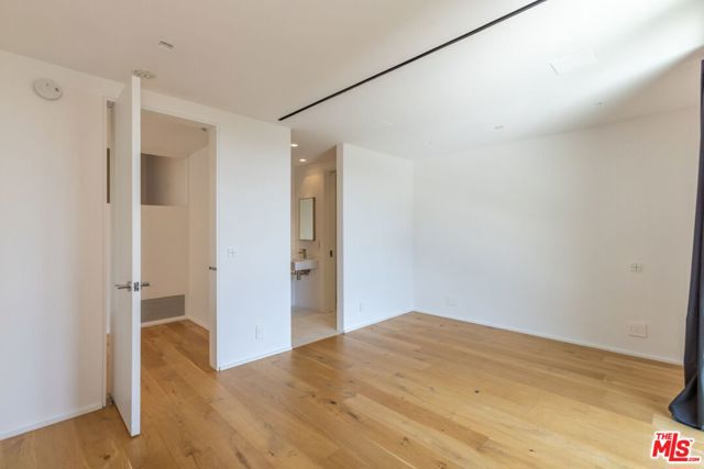 1853 Sunset Plaza Drive, Los Angeles CA: https://media.crmls.org/mediaz/c68de5c1-dc54-4fa8-ab0a-6c214b1688f8.jpg