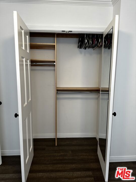 3125 Stanford Avenue, Venice CA: https://media.crmls.org/mediaz/c68e2054-5673-4399-9b8e-b24cc79026a7.jpg