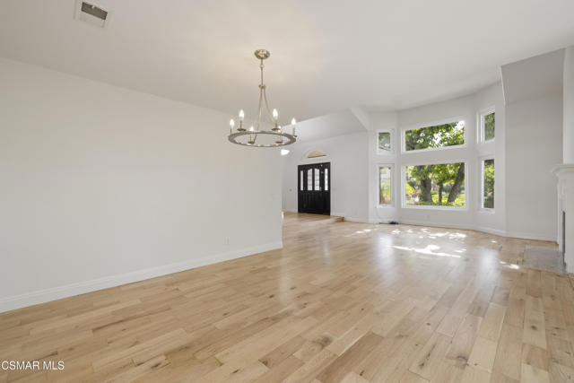 Image 13 of 70 For 5475 Bromely Drive