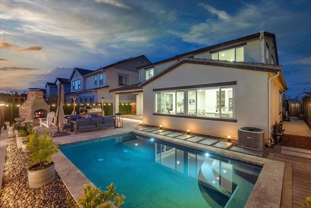 7171 Spumante Court, Gilroy CA: https://media.crmls.org/mediaz/c690a3de-771b-4887-ba71-5c8ee4187051.jpg