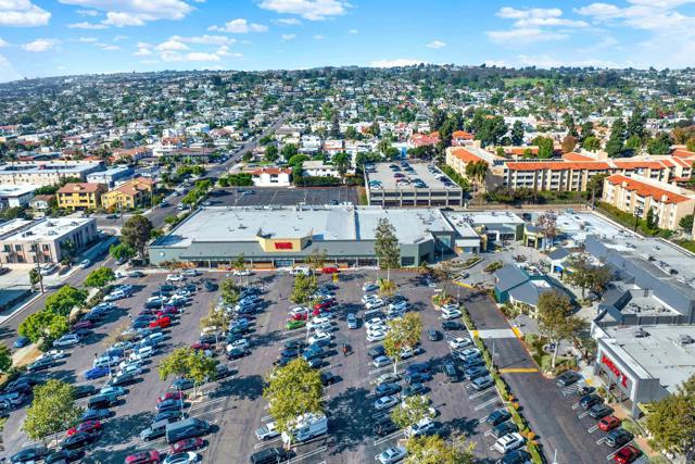 Several Major Markets close by:  Vons, Ralphs, Gelson's