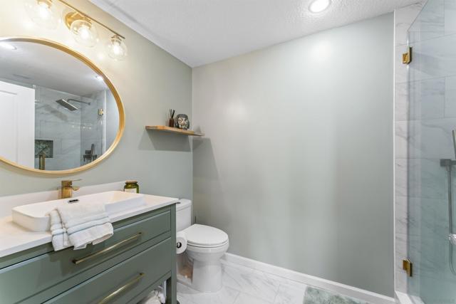 850 Beech Street, San Diego CA: https://media.crmls.org/mediaz/c6913353-bf8d-457c-8add-8e4b0d280190.jpg