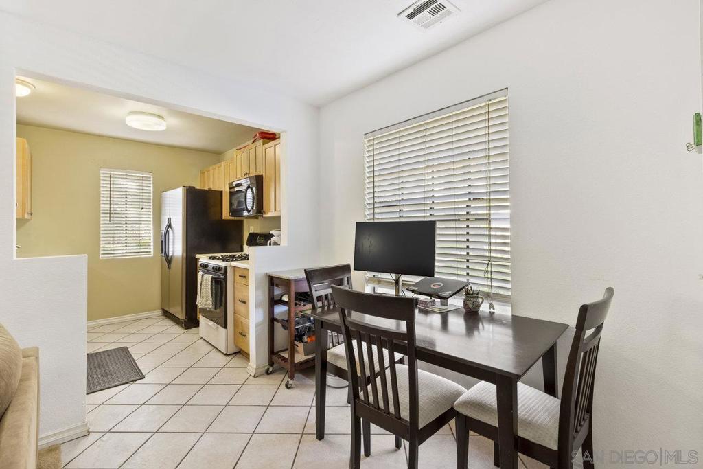 10379 Azuaga St - photo 11