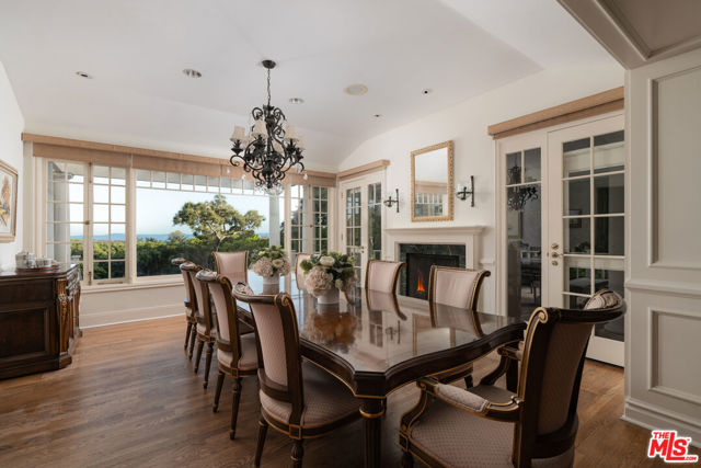 663 Lilac Drive, Santa Barbara CA: https://media.crmls.org/mediaz/c692cf9e-71f6-4386-846d-55c86dc68ebf.jpg