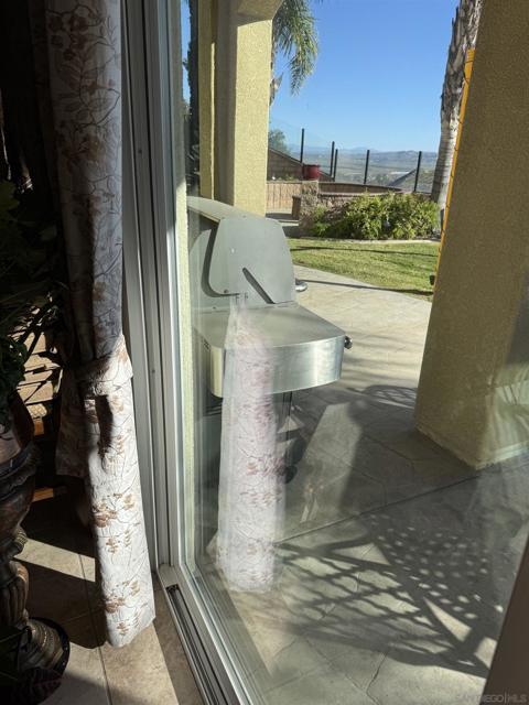 Image 67 of 73 For 18410 Lakepointe Dr