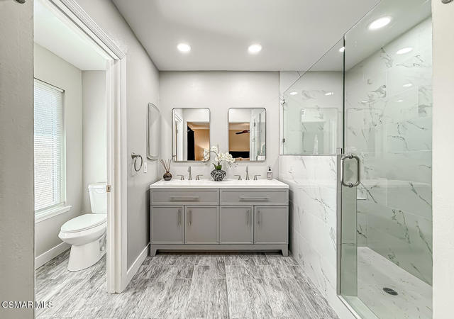 2514 Glenhurst Court, Simi Valley CA: https://media.crmls.org/mediaz/c692e68c-fa78-4daf-a0fb-5a4614d90146.jpg
