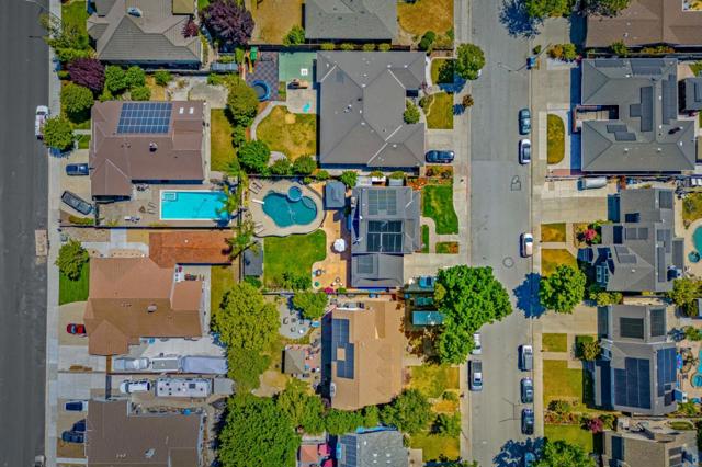 1851 Severinsen Street, Hollister CA: https://media.crmls.org/mediaz/c694fe5c-4ce8-4c2d-a1fb-121d140dcce9.jpg
