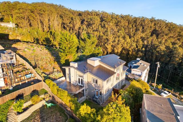 107 Dolphine Avenue, El Granada CA: https://media.crmls.org/mediaz/c6957596-dc03-4a37-bac5-1014f8dbd0e5.jpg