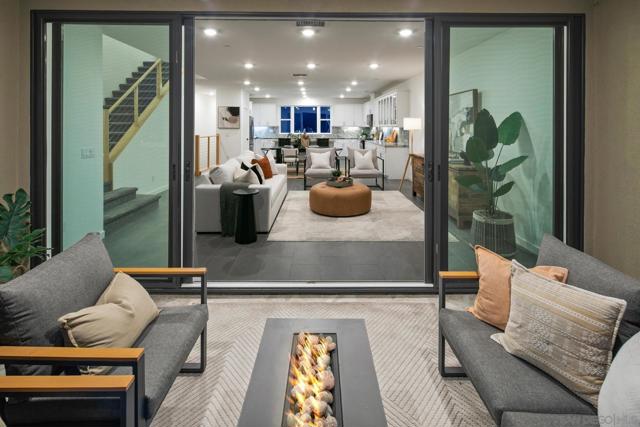 2779 VIA ALTA PL, San Diego CA: https://media.crmls.org/mediaz/c696576f-5f6d-4089-85cd-28e835e2664a.jpg