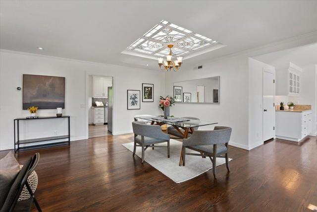 539 Los Ninos Way, Los Altos CA: https://media.crmls.org/mediaz/c6966d49-553f-47b5-b389-336983eae42b.jpg