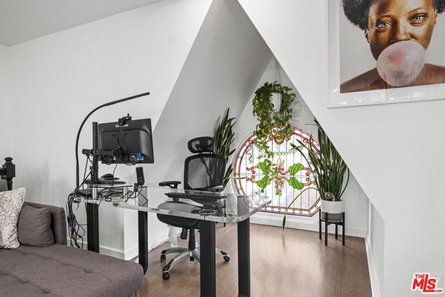 2622 2nd Street, Santa Monica CA: https://media.crmls.org/mediaz/c696f56c-be92-4329-b9b0-accc19ea40d2.jpg