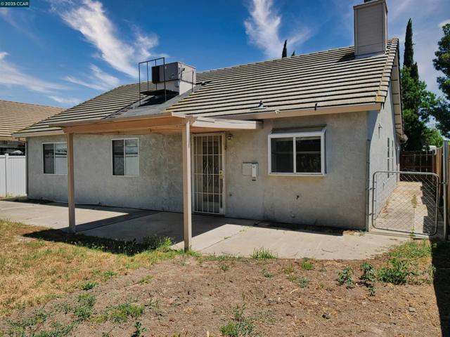 4212 Dunster Drive, Salida CA: https://media.crmls.org/mediaz/c6976c28-b054-4df9-8ff0-d8bc3ee72a10.jpg