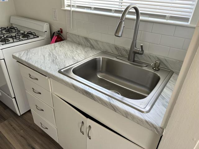 21750 Vallejo Street, Hayward CA: https://media.crmls.org/mediaz/c697b9fb-3e87-492b-a94f-dca4be42bcbd.jpg
