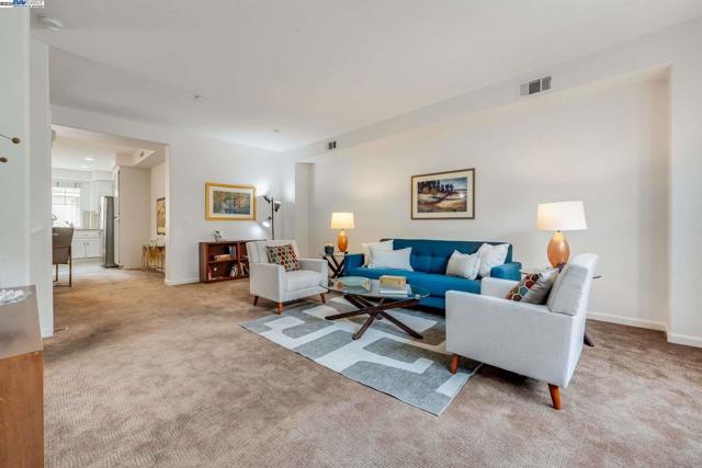 1586 Tucker St, Oakland CA: https://media.crmls.org/mediaz/c6983946-1497-4e8a-83ac-811d69ca8efb.jpg