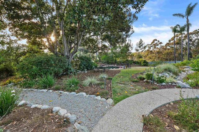 Detail Gallery Image 35 of 43 For 15306 Las Planideras, Rancho Santa Fe,  CA 92067 - 6 Beds | 3/1 Baths