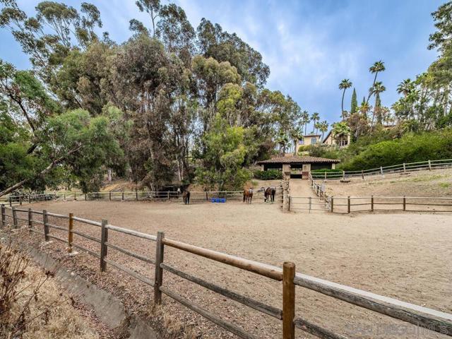 17116 Paseo Hermosa, Rancho Santa Fe CA: https://media.crmls.org/mediaz/c698651e-55b1-44f9-8bf1-03839c388d8f.jpg
